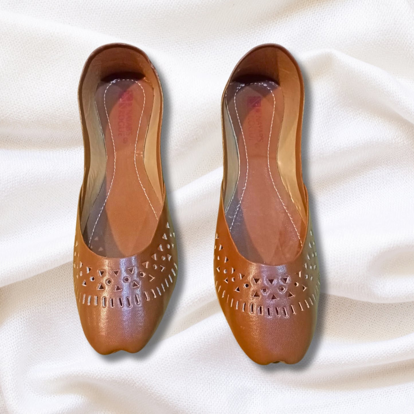 Handmade fancy khussa for women | Deewani shoe collection