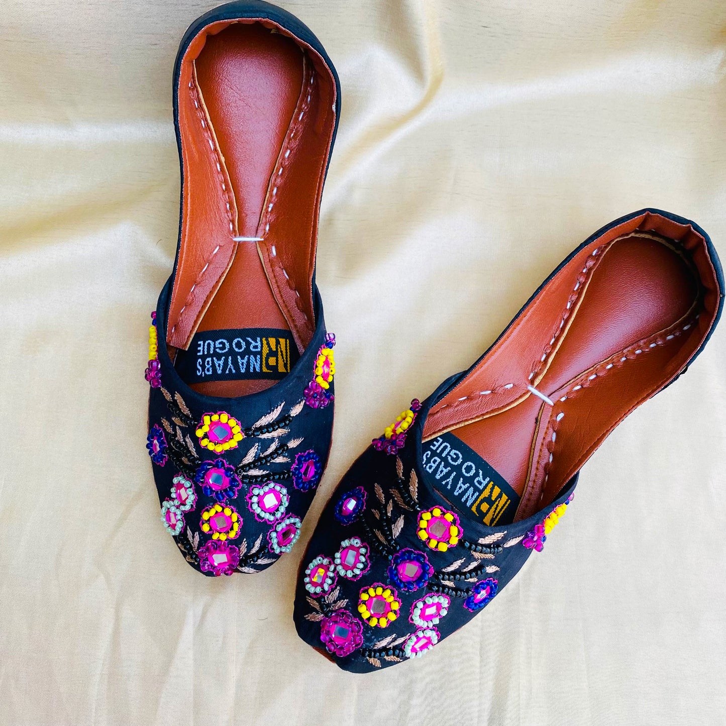 Luxury Fancy Khussa (Jutti ) - Made In Pakistan