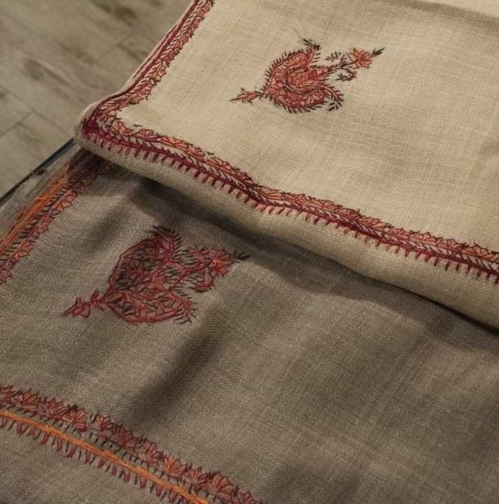 Wool Kashmiri Kangri Shawls for Ladies