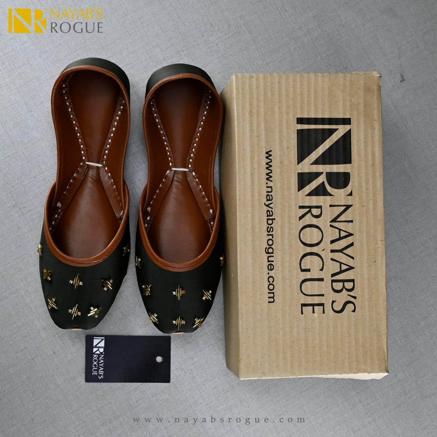 Luxury Embroidered Khussa - Nayab's Rogue